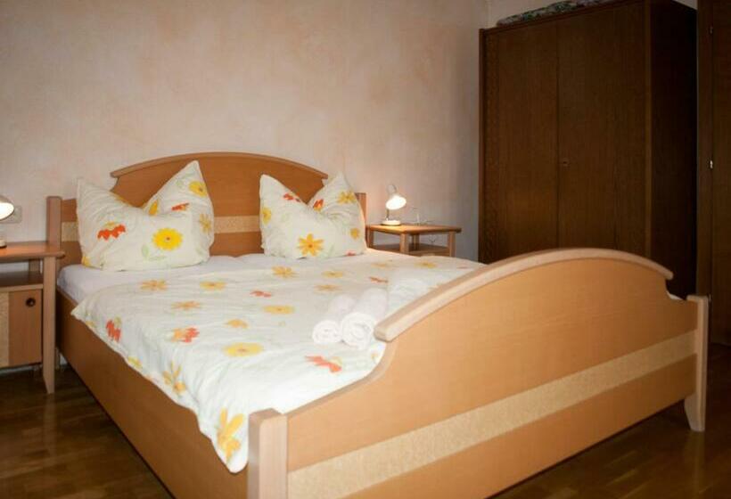 스탠다드 룸, Pension Handle