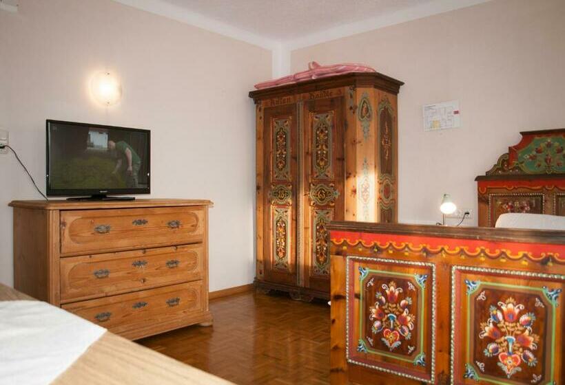 스탠다드 룸, Pension Handle