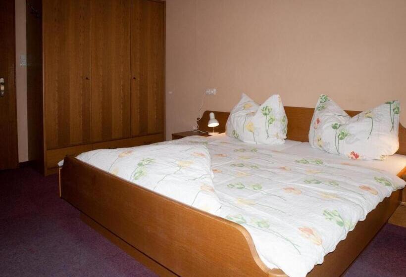 스탠다드 룸, Pension Handle