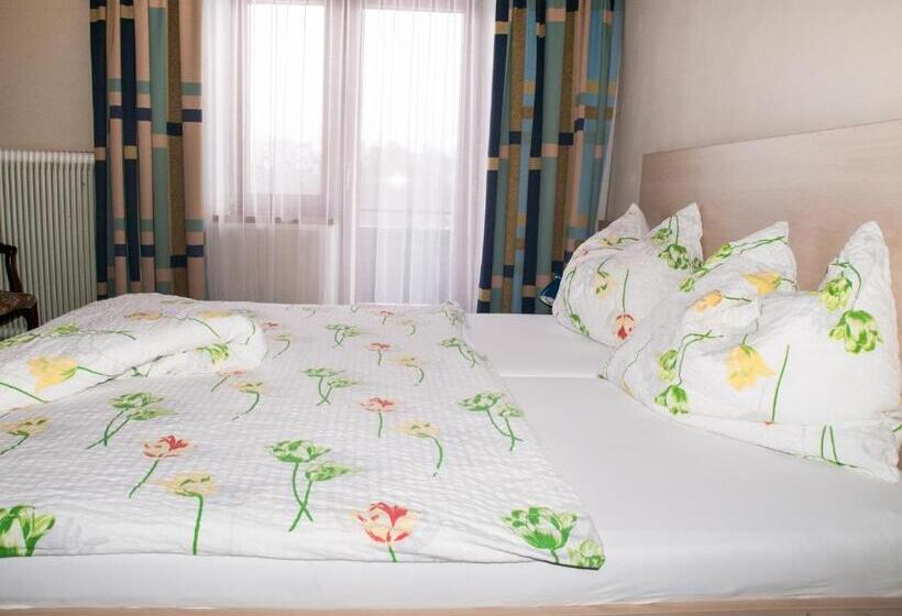 스탠다드 룸, Pension Handle