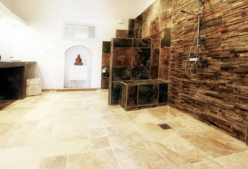 اتاق سوپریور, Villa Morgane