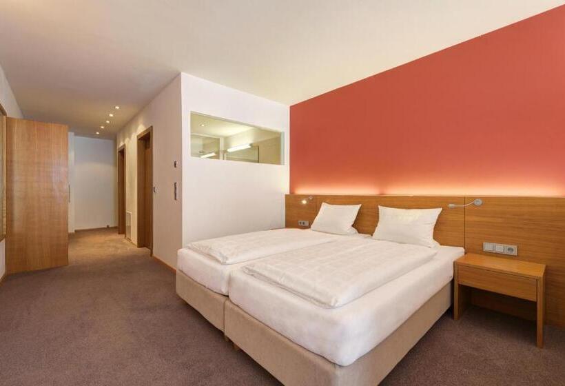 سوییت جونیور, Alpenland