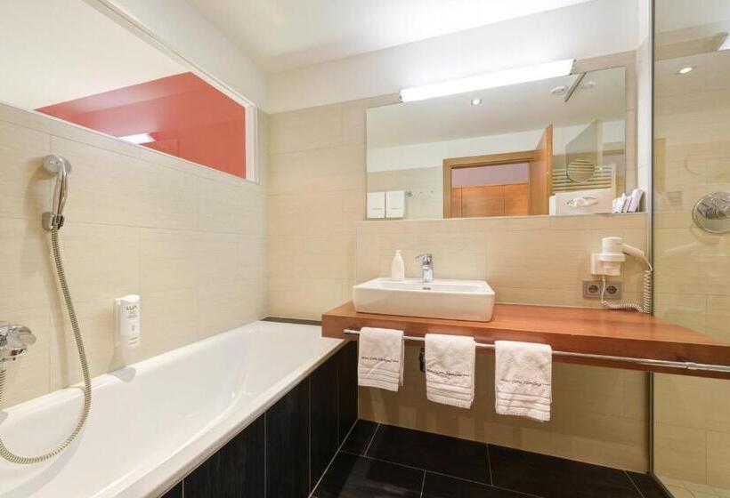 سوییت خانوادگی, Alpenland