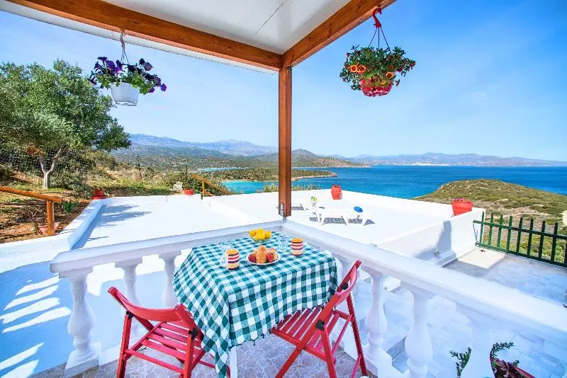 Standard-studio, Anemone Seaside Traditional Homes