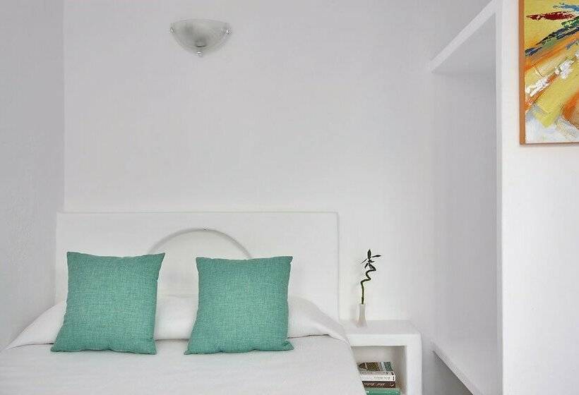 Estudio Estàndard, Ayoba Santorini