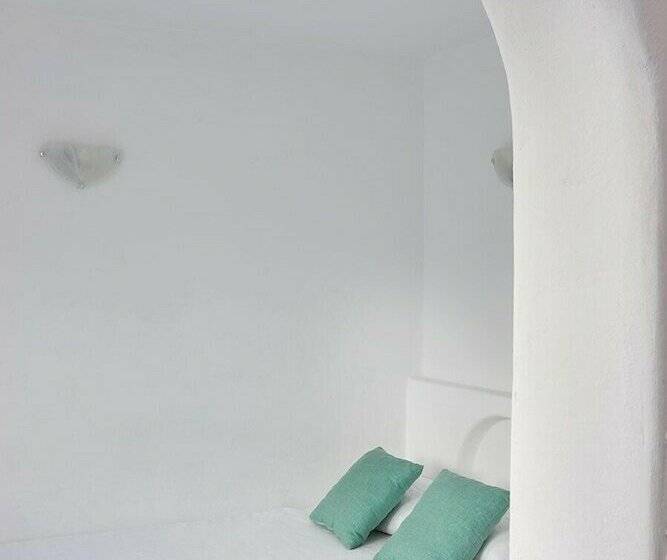 Estudio Estàndard, Ayoba Santorini