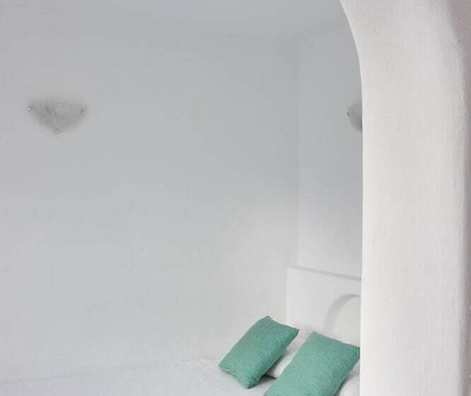 Estudio Estàndard, Ayoba Santorini