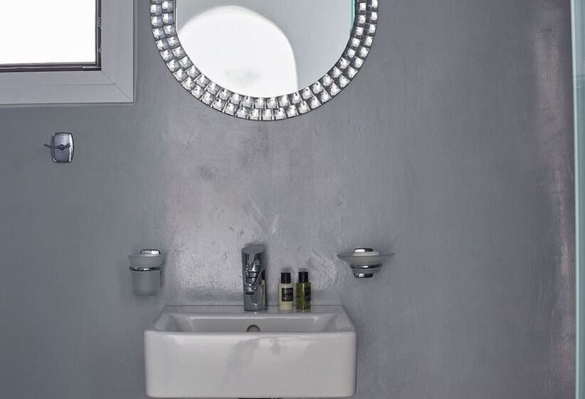 Estudio Estàndard, Ayoba Santorini