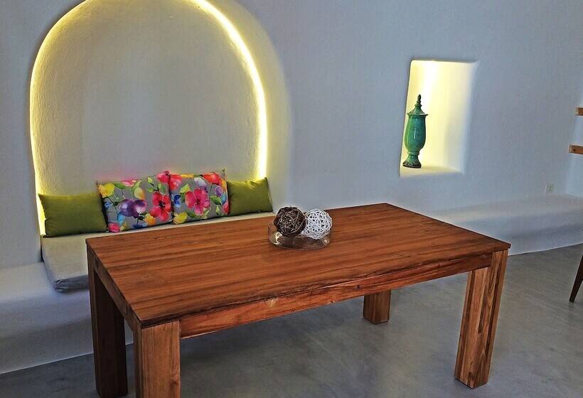 Suite, Ayoba Santorini