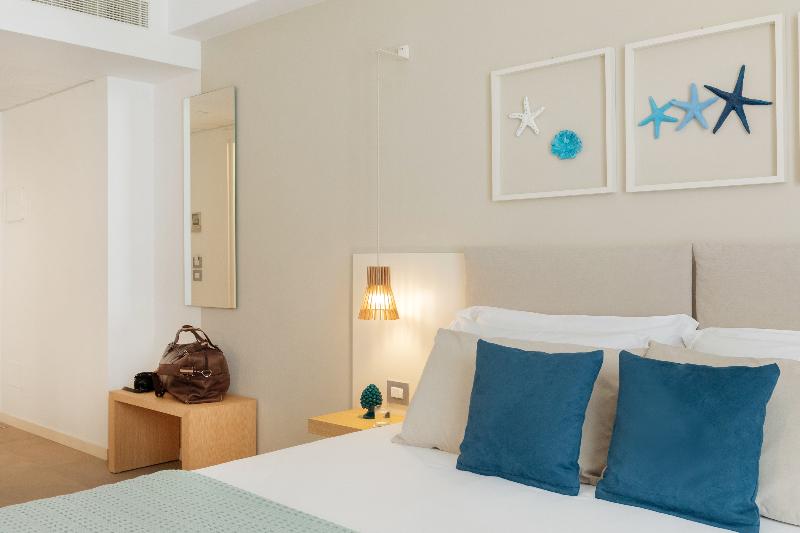 Suite, Ayoba Santorini