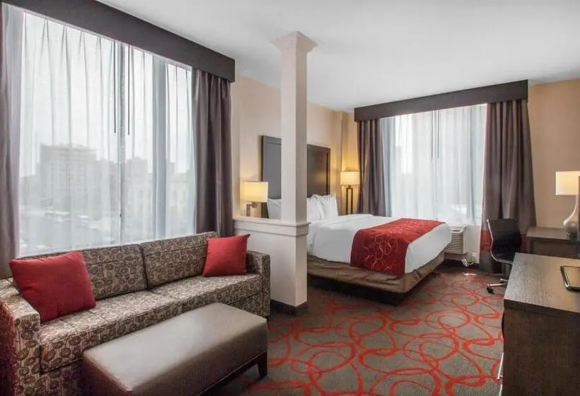Sviitti King-vuode, Comfort Inn & Suites Near Stadium