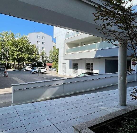 低层单卧公寓, Gösser Bräu