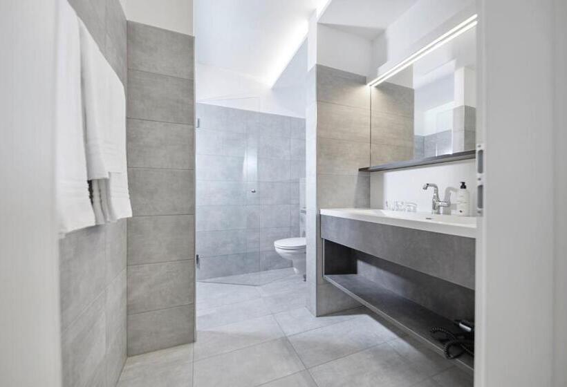 低层单卧公寓, Gösser Bräu