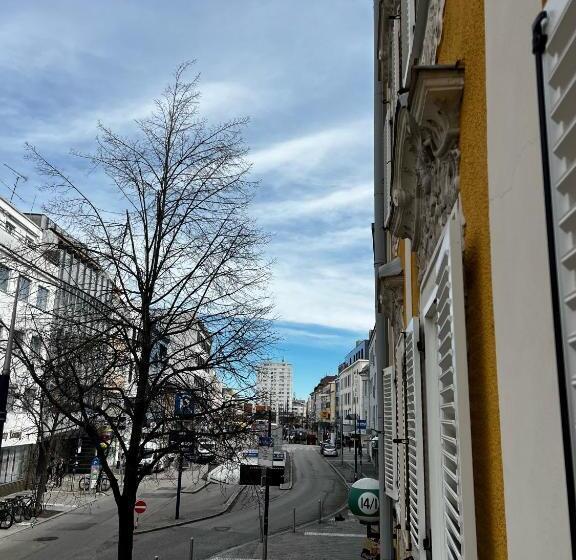 标准单人间, Gösser Bräu