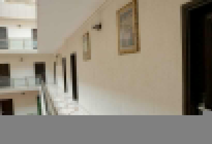 اتاق لوکس, Hibiscus Louis