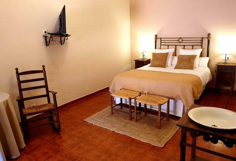 غرفة سوبيريور مزوَّدة بتراس, Hospedium Hotel Val De Pinares