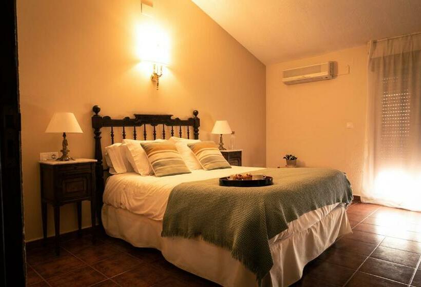 غرفة سوبيريور مزوَّدة بتراس, Hospedium Hotel Val De Pinares