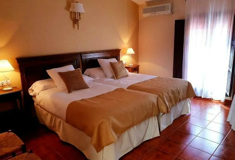 テラス付スーペリアルーム, Hospedium Hotel Val De Pinares