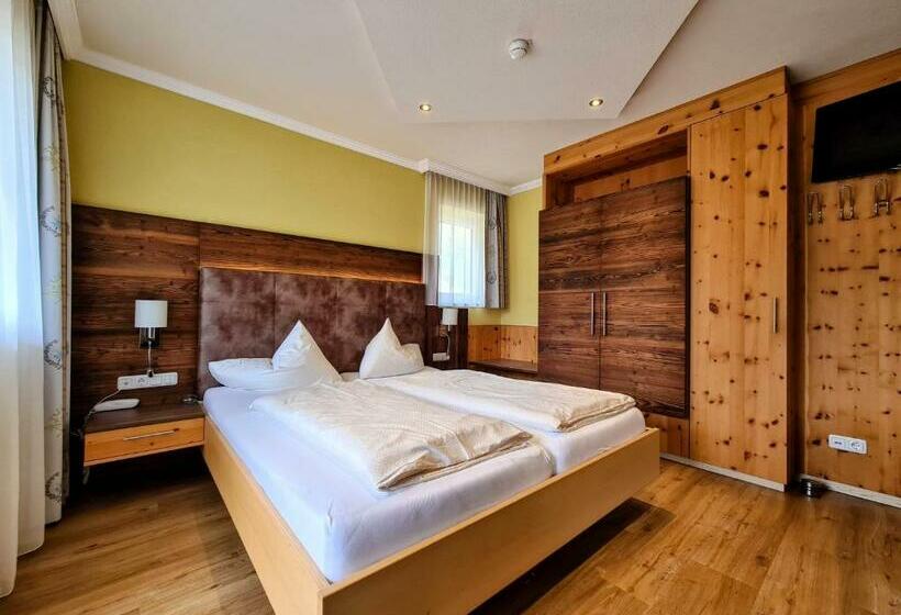 غرفة قياسية, Lärchenhof