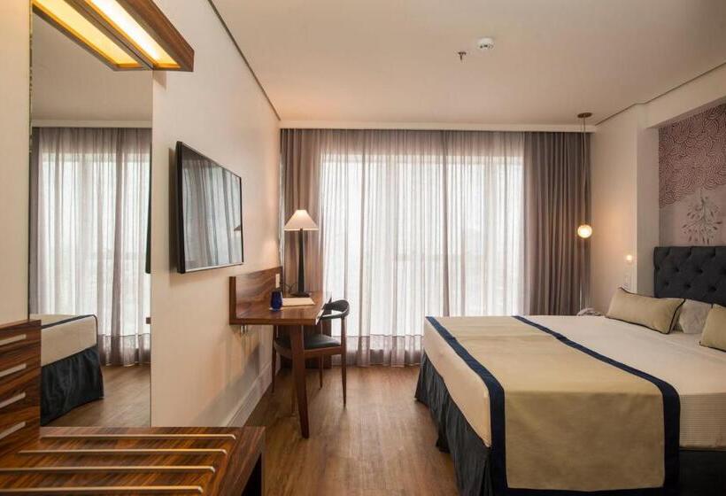 수피리어 룸, Luzeiros Recife