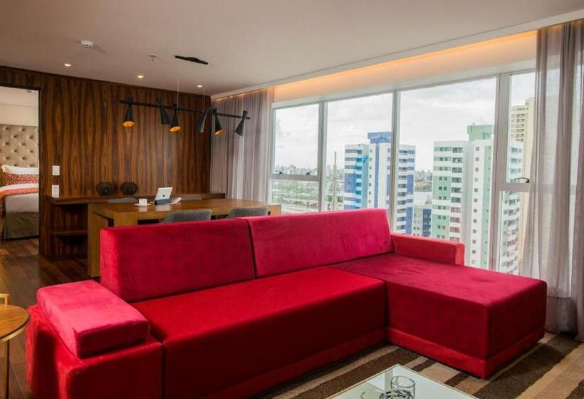 이그제큐티브 스위트, Luzeiros Recife