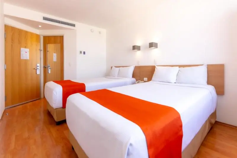 スタンダード4人部屋, Sleep Inn Leon Antares
