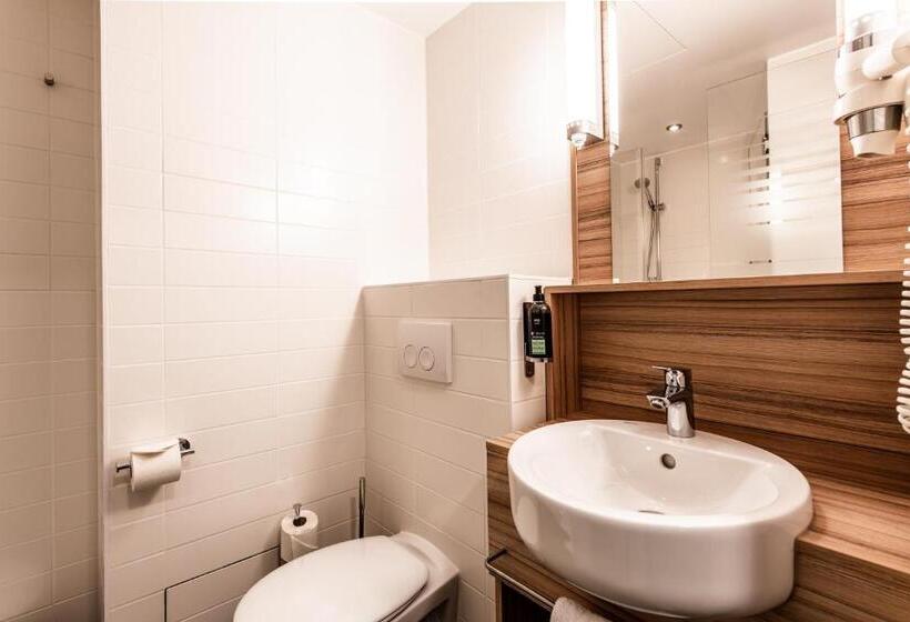 スタンダードルーム, Premier Inn Hannover City University