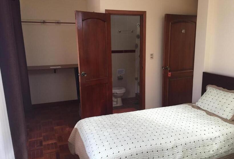 اتاق ساده سه‌ نفره, Residencial Alta Vista