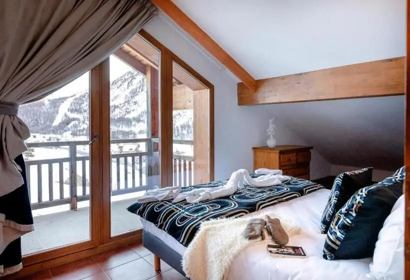 3 Bedroom Premium Apartment, Residence Club Mmv Le Hameau Des Airelles
