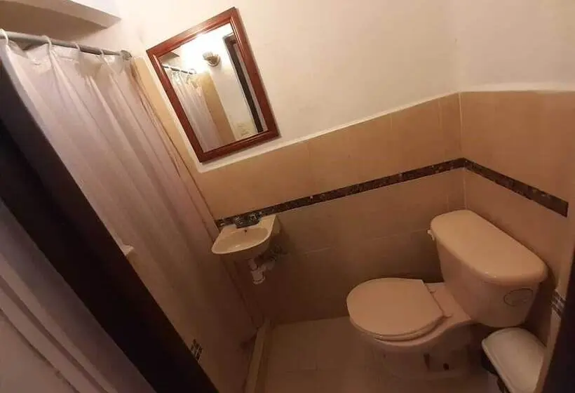 اتاق استاندارد سه نفره, Suites Ripoll Córdoba