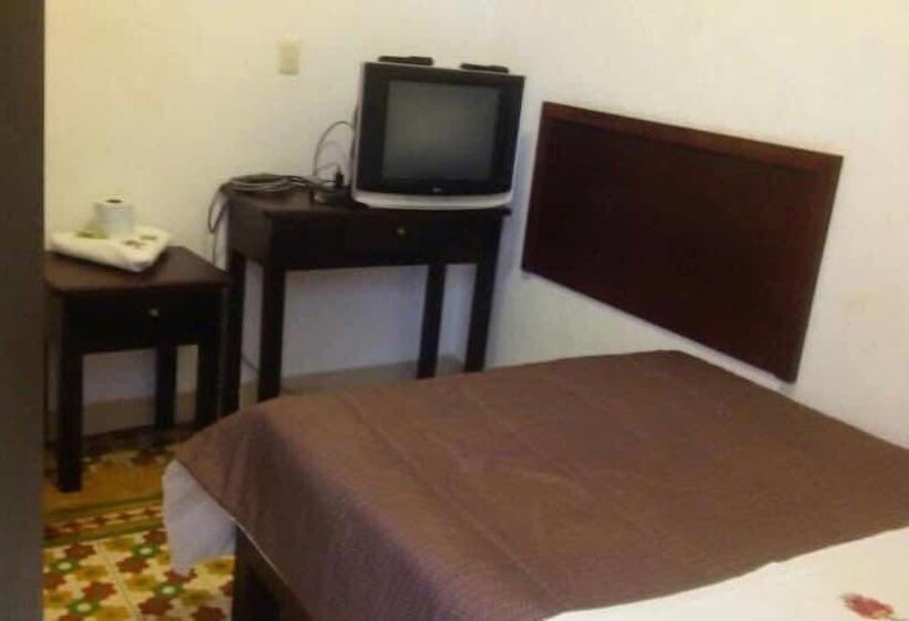 اتاق استاندارد سه نفره, Suites Ripoll Córdoba