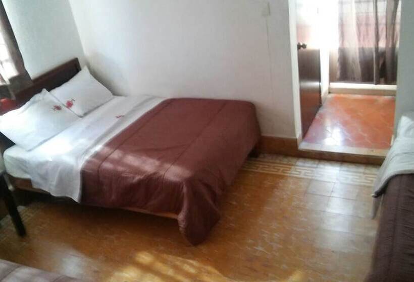 غرفة قياسية ثلاثية, Suites Ripoll Córdoba