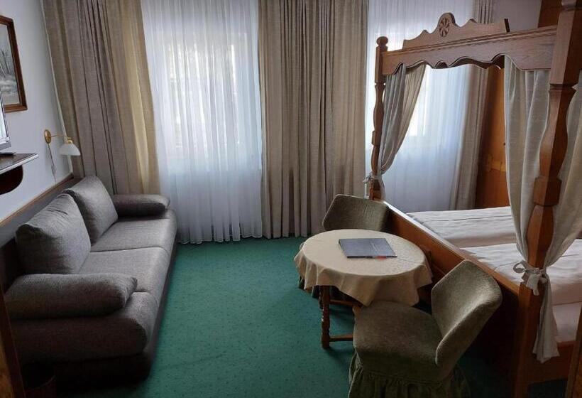 スタンダードトリプルルーム, Landgasthof Stranachwirt