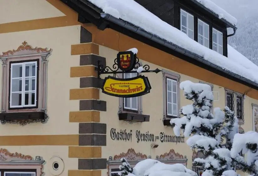 Perhehuone, Landgasthof Stranachwirt