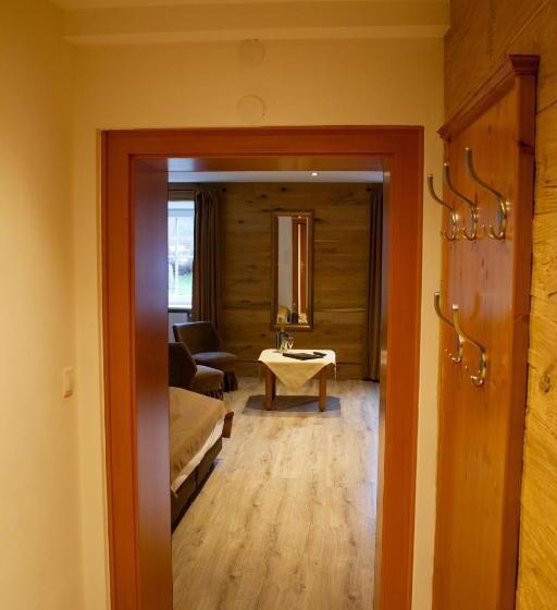 スタンダード4人部屋, Landgasthof Stranachwirt