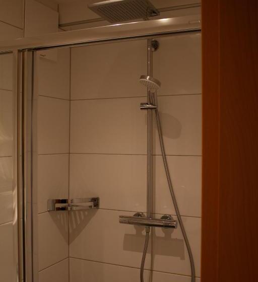 スタンダード4人部屋, Landgasthof Stranachwirt