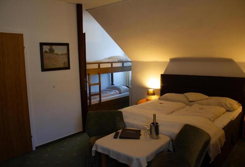 ファミリールーム, Landgasthof Stranachwirt