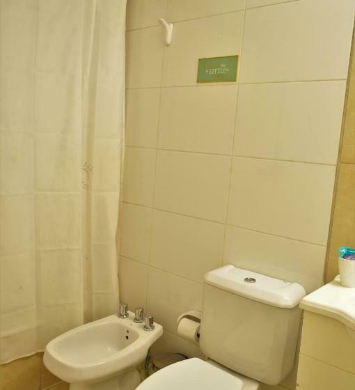 شقة غرفة واحدة, Uvas Apart