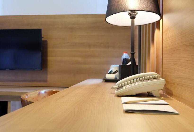 豪华房间, Khas Tugu Hotel Yogyakarta