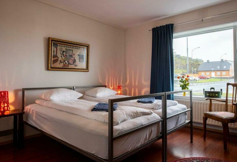 Standardzimmer Geteiltes Bad, Sjávarborg