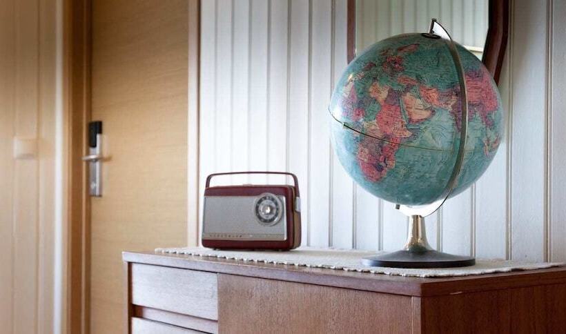 Familienzimmer Geteiltes Bad, Sjávarborg