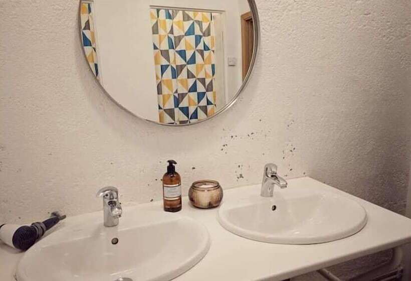 Standardzimmer Geteiltes Bad, Sjávarborg