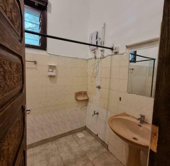 اتاق استاندارد, Tulia House Backpackers