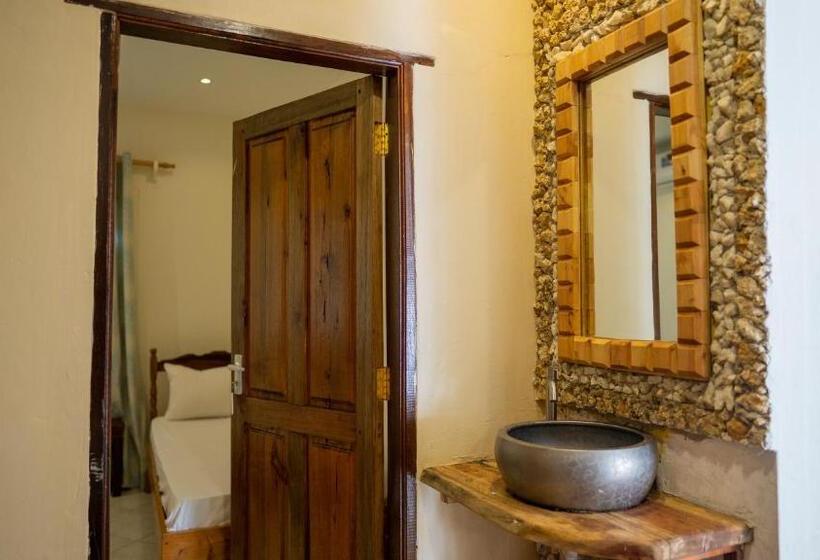 اتاق اکونومی, Tulia House Backpackers
