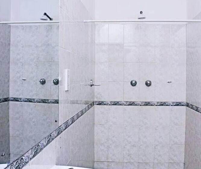 اتاق لوکس, Tulia House Backpackers