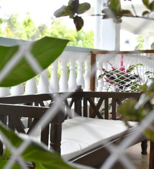 اتاق اکونومی, Tulia House Backpackers