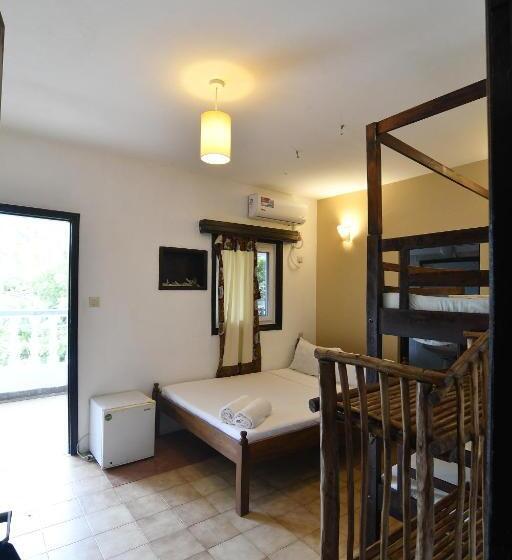 اتاق خانوادگی, Tulia House Backpackers