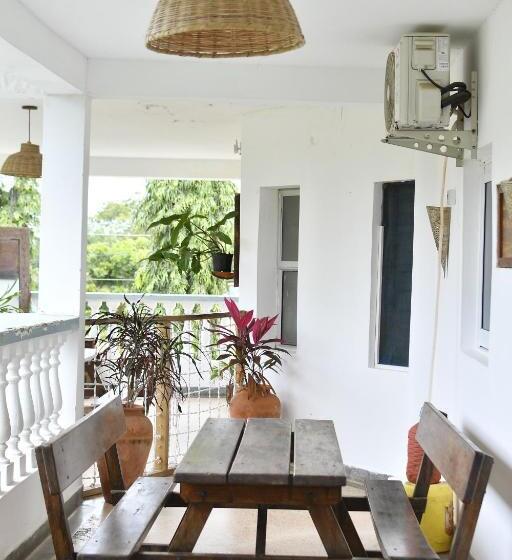 اتاق خانوادگی, Tulia House Backpackers