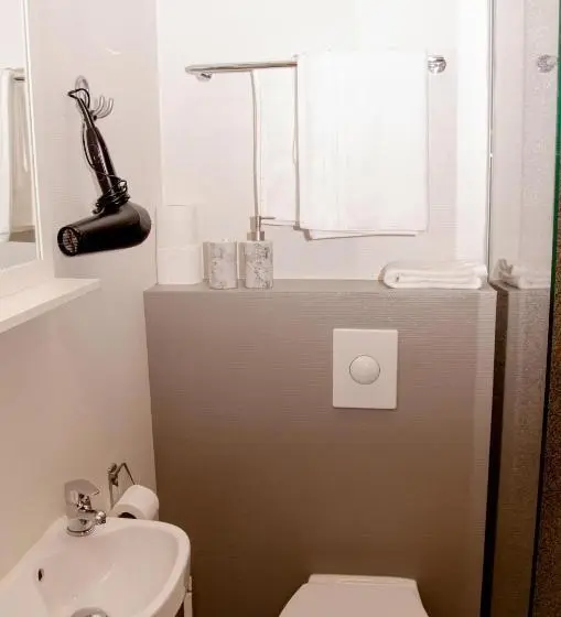 اتاق استاندارد, B&b Guesthouse   Bed And Breakfast Keflavik Centre