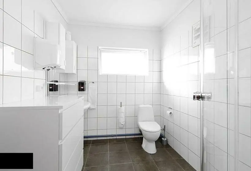اتاق استاندارد یک تخته با سرویس بهداشتی مشترک, B&b Guesthouse   Bed And Breakfast Keflavik Centre